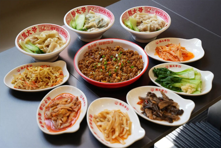 七年·千店·万人就业：熊大爷，包饺子也包梦想